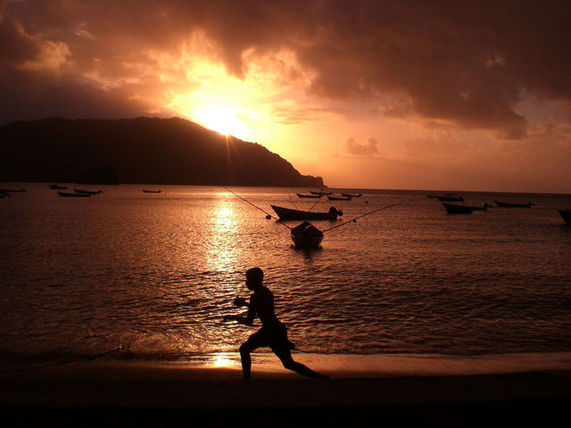 sonnenuntergang sonnenuntergang rennen tobago charlotteville 