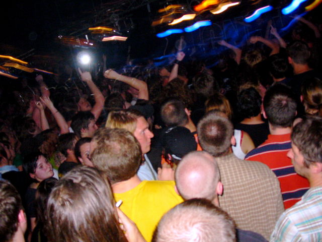 Hardcore! Teil 2. circlepit k�ln underground hardcore ignite konzert 