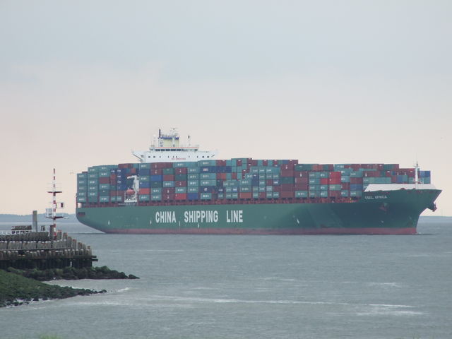 Tetrisschiff container tetris schiff cscl africa vlissingen 