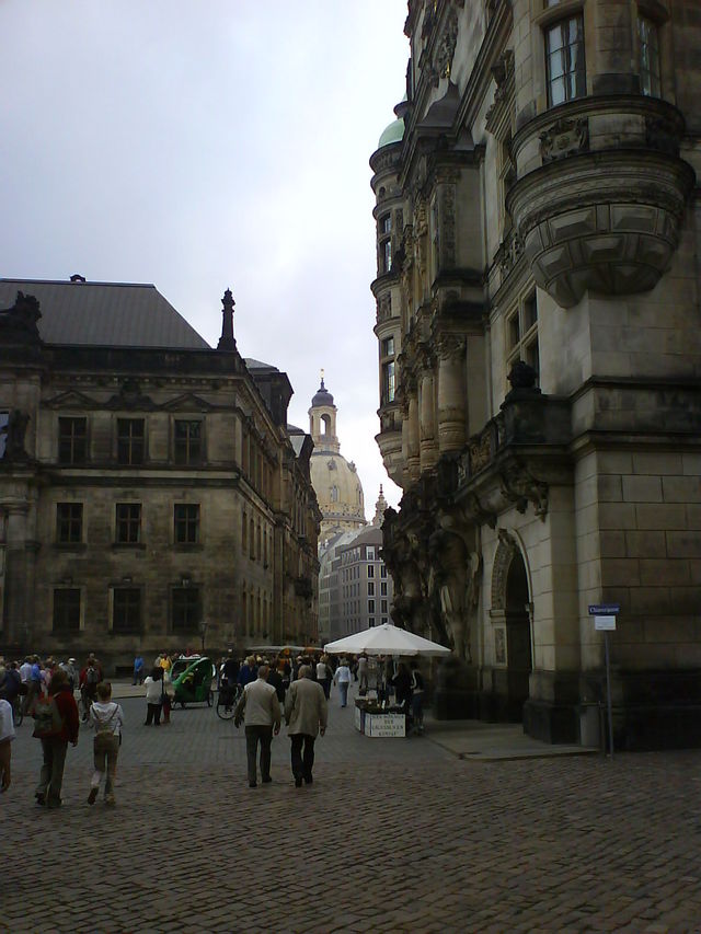 Durch diese hohle Gasse... gasse altstadt dresden 