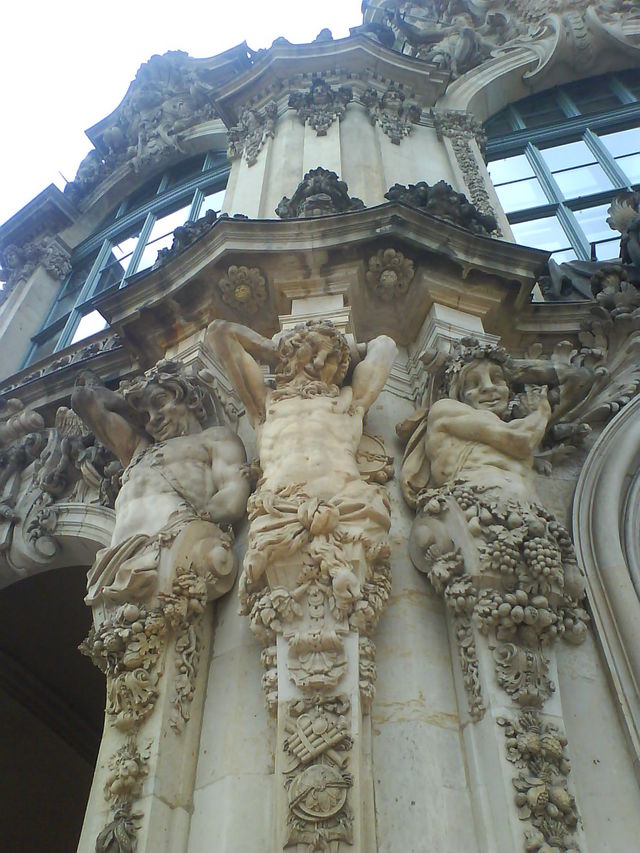 Bacchus oder Dionysus bacchus dyonisus zwinger gott denkmal dresden 