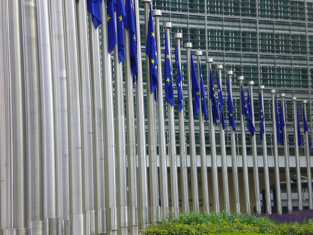 monotonie kommission flaggen br�ssel eu 