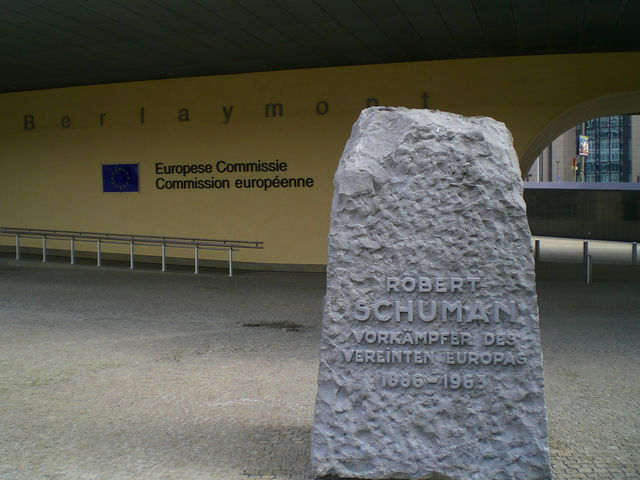 vereinte vork�mpfer schuman denkmal europa br�ssel eu kommission 