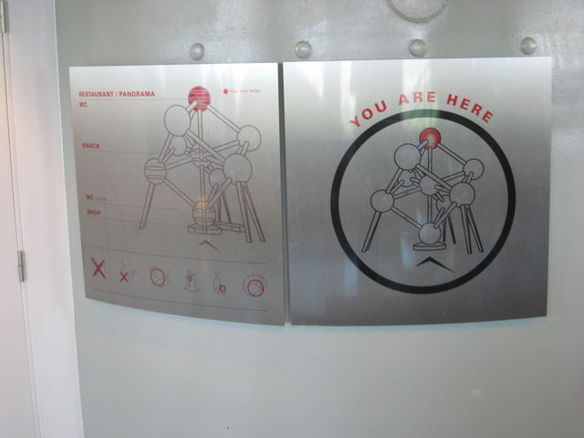 Atomare Kartographie. youarehere kugel karte br�ssel atomium 