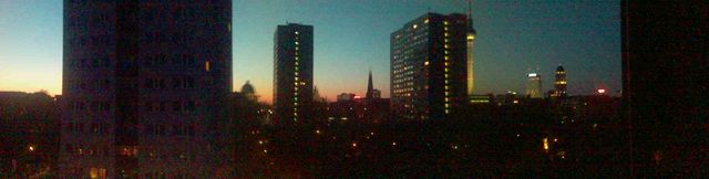 Ãœber-die-Spree-hinweg-Blick haus nacht panorama stadt alex fernsehturm berlin hochhaus 