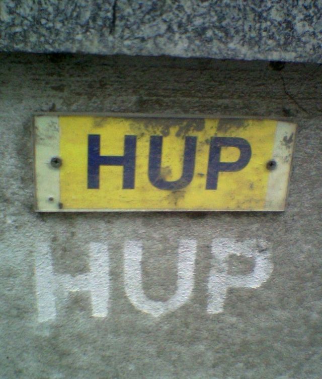 hupen hupe streetart prag 