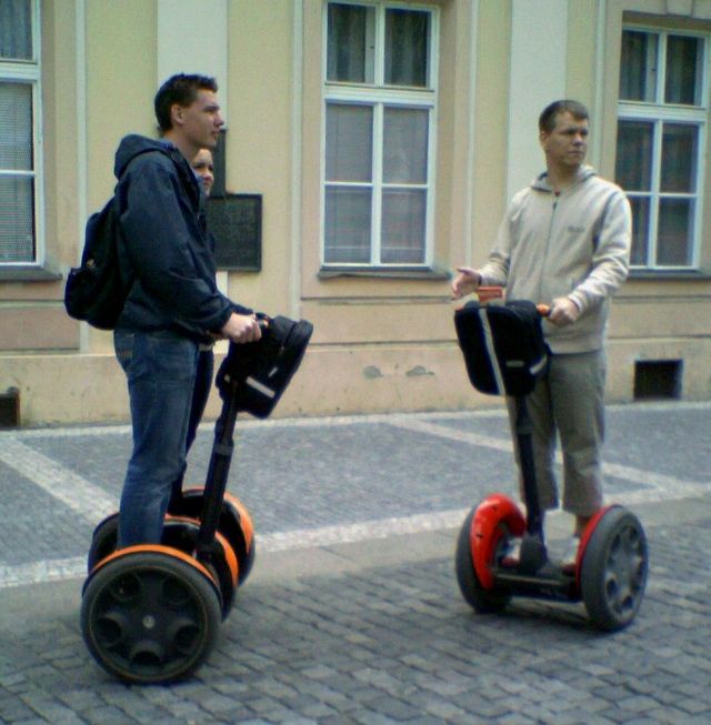 nobeltouristen segway stadtfhrung touristen prag 