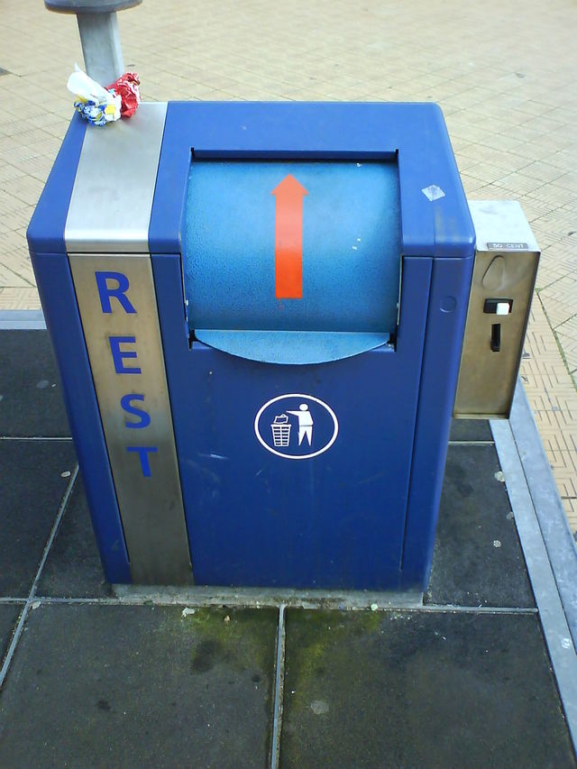 m�llpfand abstrus belgien geld m�ll m�lleimer 