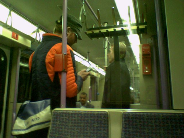 mann mit st�nder garderobe kleiderst�nder linie16 st�nder bahn kvb mann souvenir 