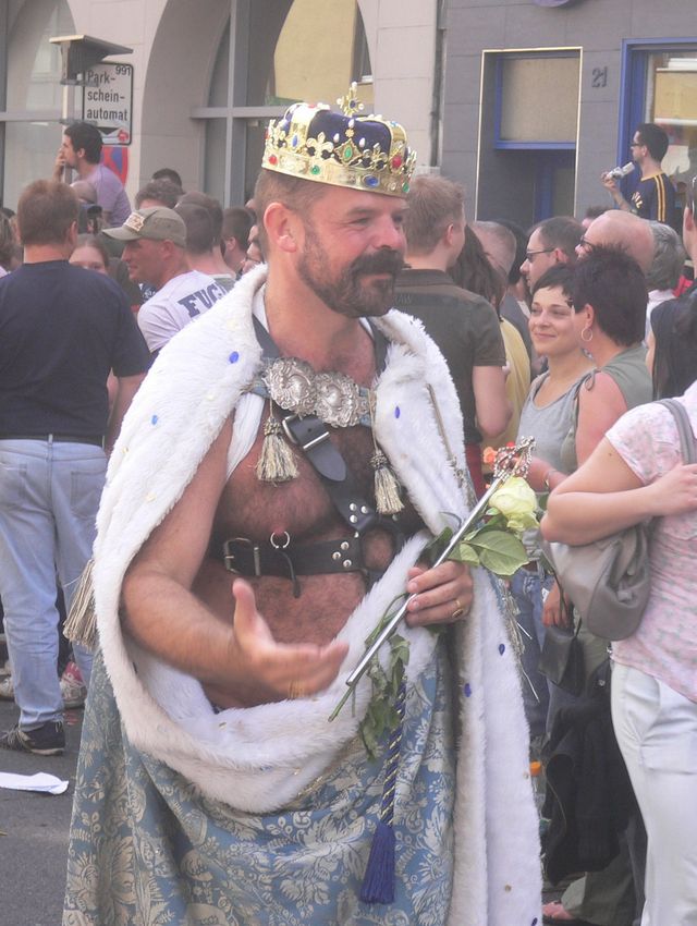 könig der bären krone schwul könig bauch bär bart csd07 