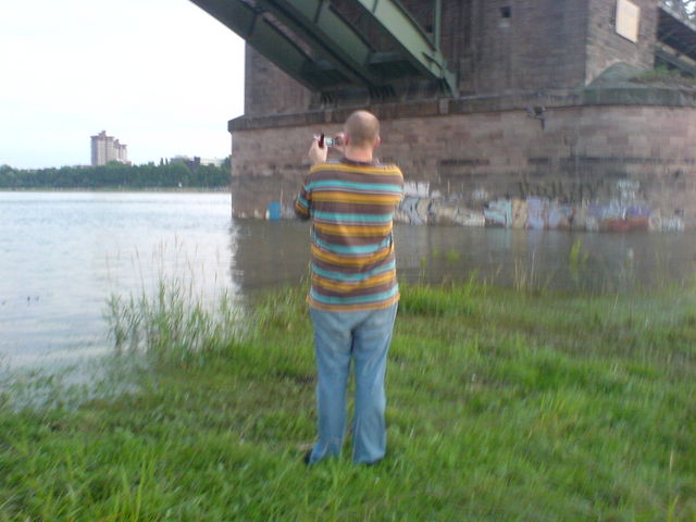 User Generated Content Generation rhein tom hochwasser k�lner lichter s�dbr�cke 