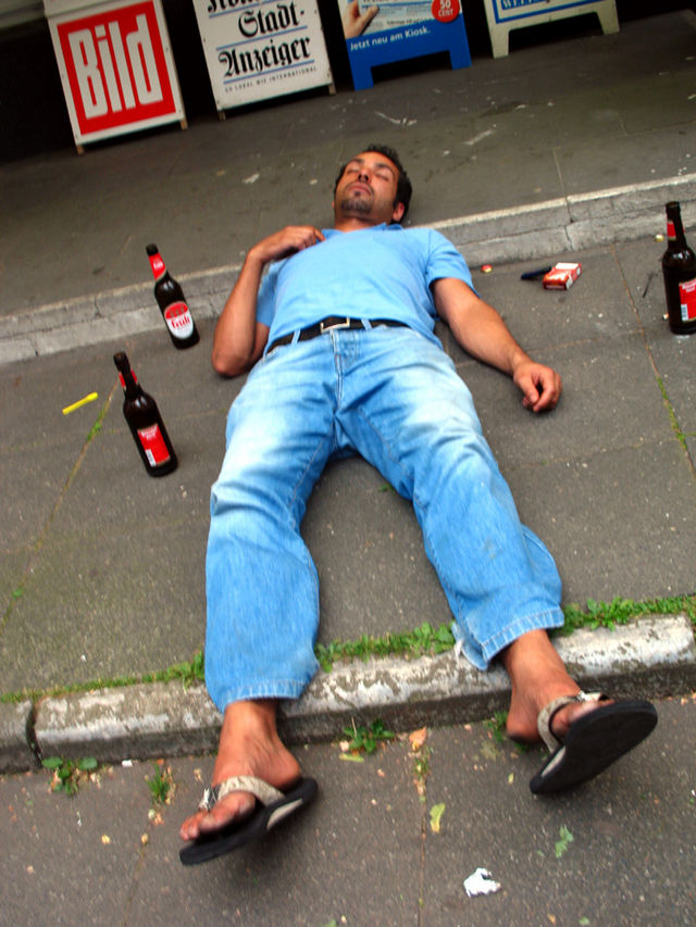 K�lsch-Geschichten Teil 1 eythstra�e b�dchen kiosk k�lsch reissdorf kalk fr�h 