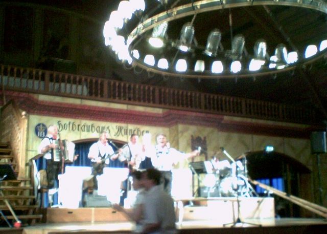 gruselig moderator musik bayern kapelle m�nchen hofbr�uhaus 