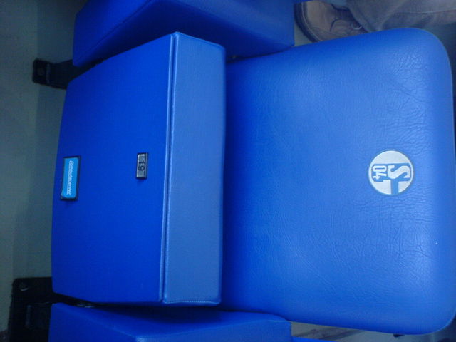 take a seat. fu�ball schalke gelsenkirchen veltins-arena 