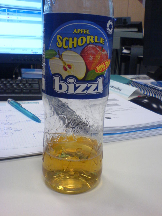 Apfelschizzl bizzl dog getr�nkt snoop apfelschorle 