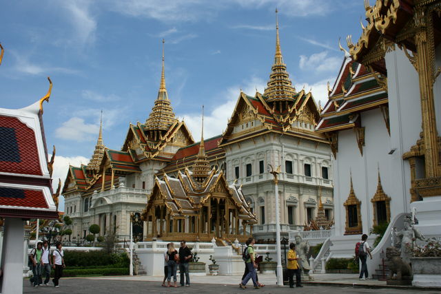 K�nig m�sste man sein... k�nigspalast pomp�s gold palast bangkok 