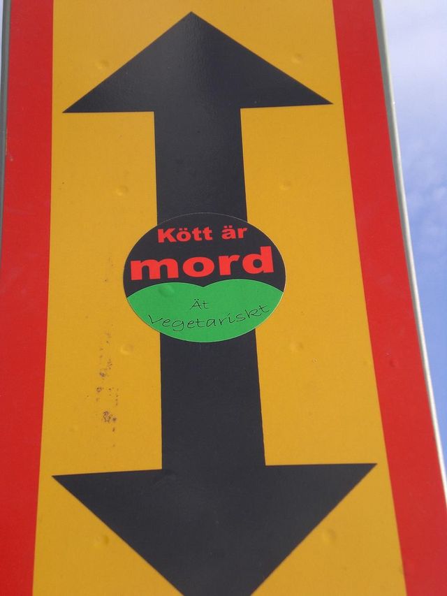 Fleisch ist Mord! ktt fleisch schild schweden vegetarier mord stockholm 