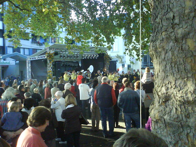 VIVA COLONIA karnevalsmusik volksfest colonia kapelle knigswinter viva 