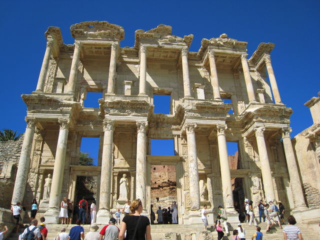 Celsus Bibliothek celsusbibliothek t�rkei touristen melanie kusadasi ephesus 