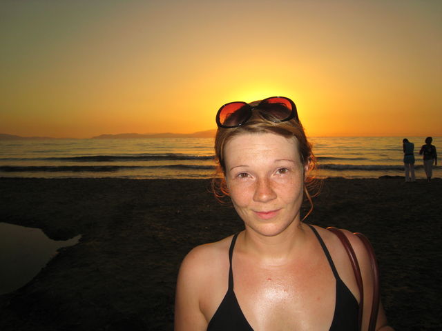 Urlaubsm�dchen meer sonnenuntergang strand t�rkei melanie kusadasi 