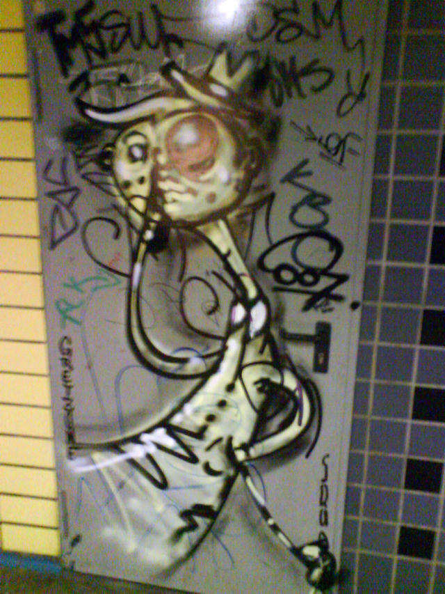 kalk kapelle popel alien ubahn graffiti kapelle kalk kvb streetart 