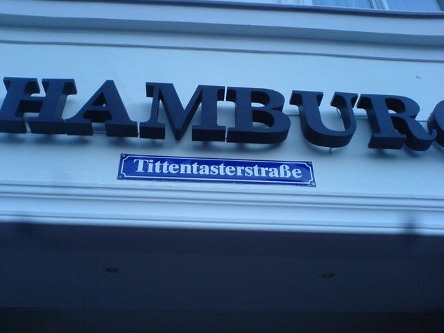 kein rotlichtviertel wismar schild titten stra�e stra�enname 