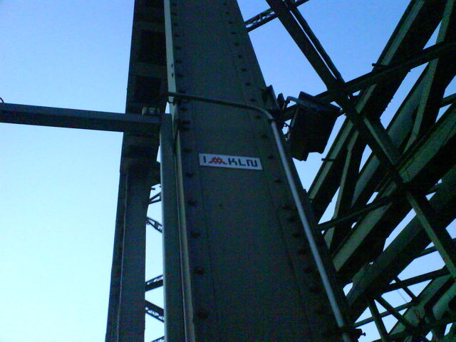 I  br�cke k�ln streetart pixel love hohenzollern 