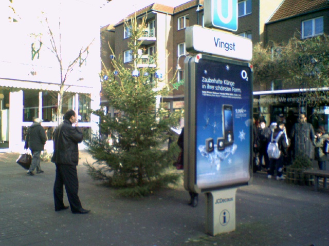 unten ohne vingst kln weihnachten deko weihnachtsbaum tanne christbaum geschenke 