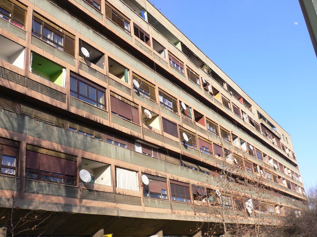 kasten wohnungen fenster gebude haus hochhaus kasten fassade zagreb 