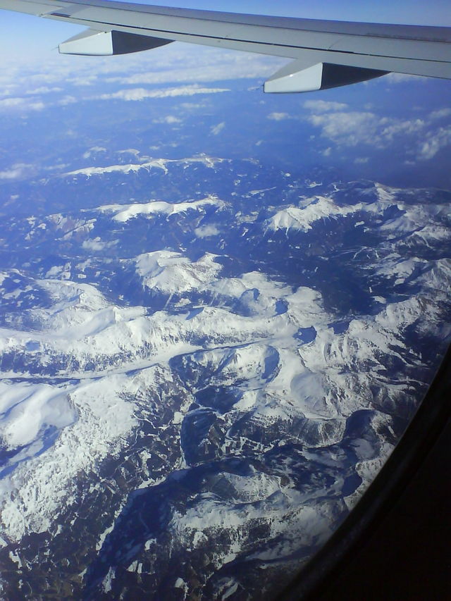 alpen von oben alpen flugzeug zagreb 