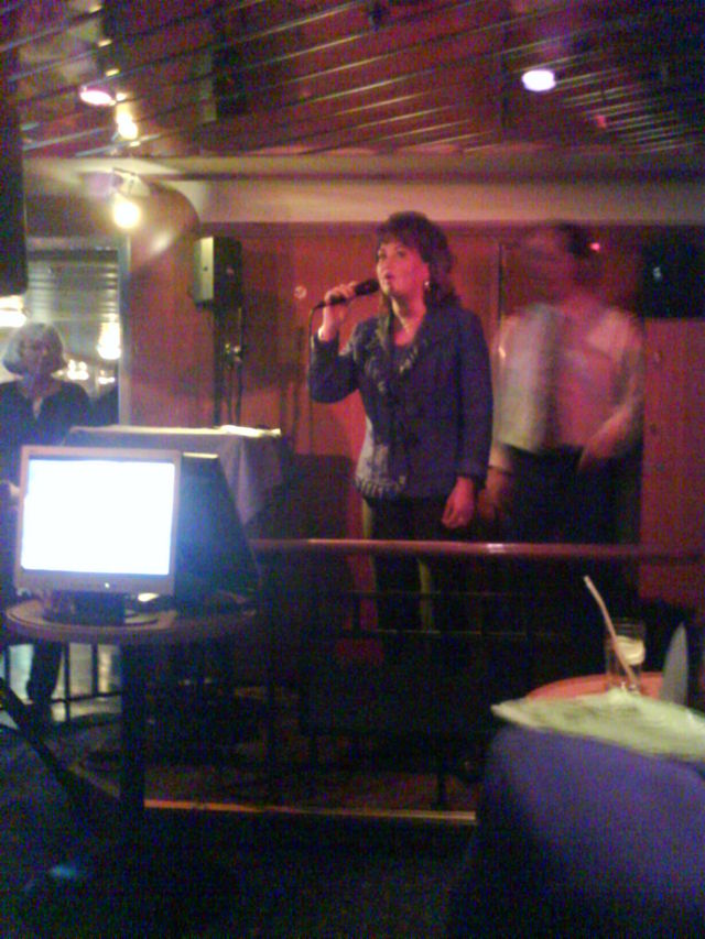 Finnisches Alte-Leute-Karaoke fhre karaoke nordkap2008 finnisch 