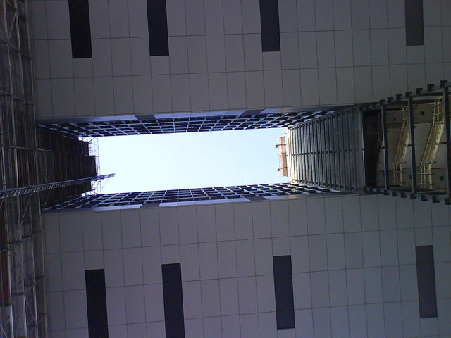 kranhaus von unten kranhaus k�ln rheinauhafen 