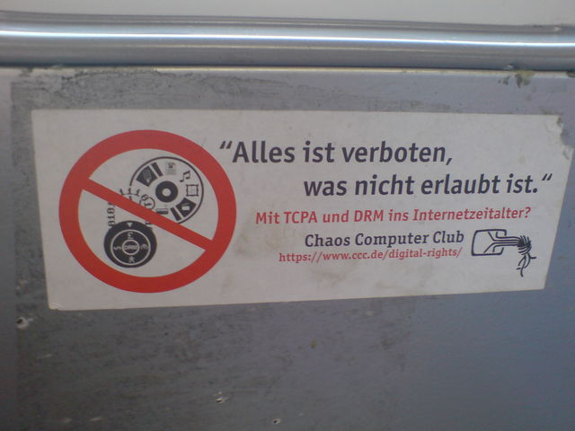 verboten ist nicht erlaubt bahn aufkleber s-bahn chaos_computer_club sticker 