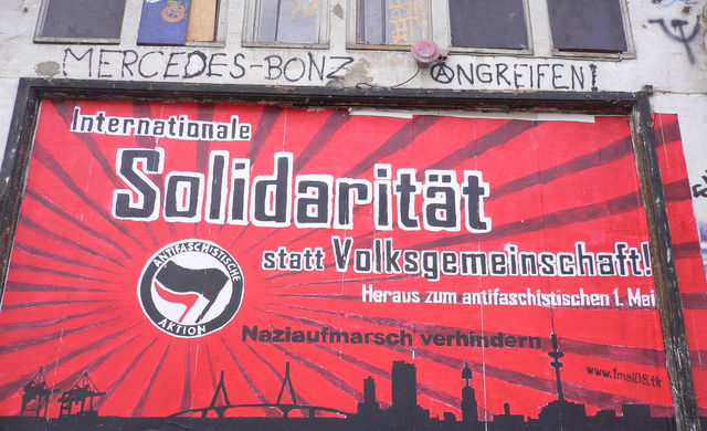 solidarit�t gegen mercedes-bonz 1._mai solidarit�t mercedes plakat antifa aufruf 