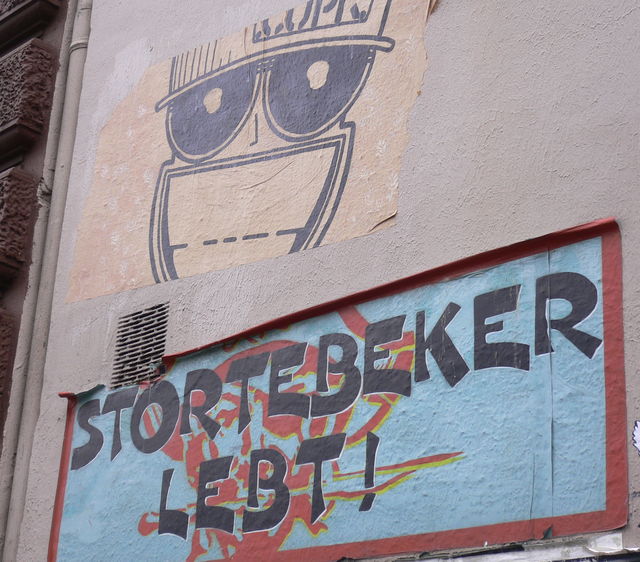 legende auferstehung st�rtebeker streetart pirat hamburg schanzenviertel 