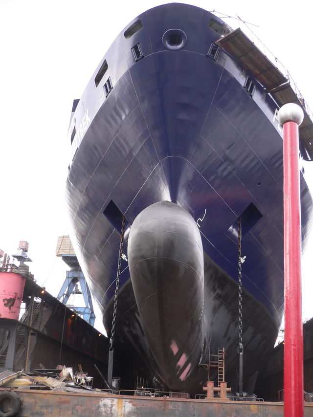 mchtig phallus hafen gro werft schiff hamburg 