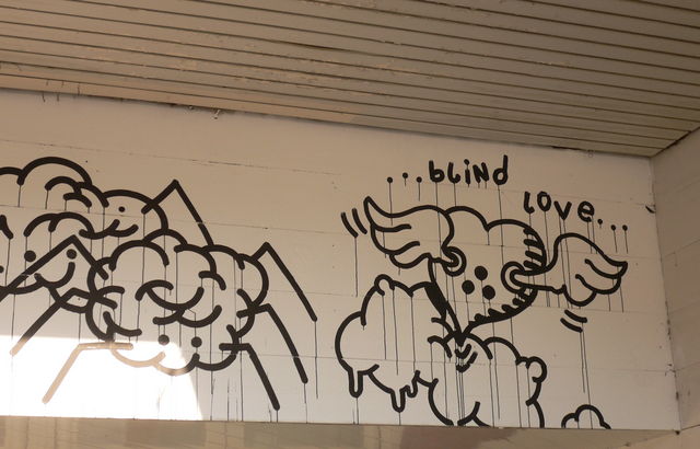 wolkenspinnen altona spinnen streetart wolken herz liebe blind 