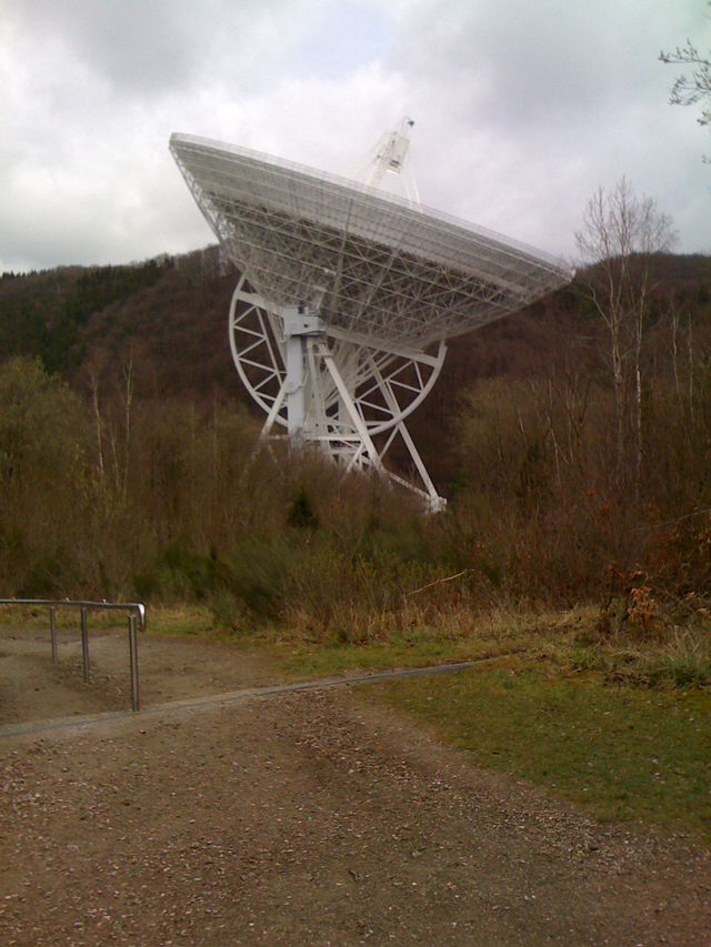 Radioteleskop effelsberg radioteleskop 