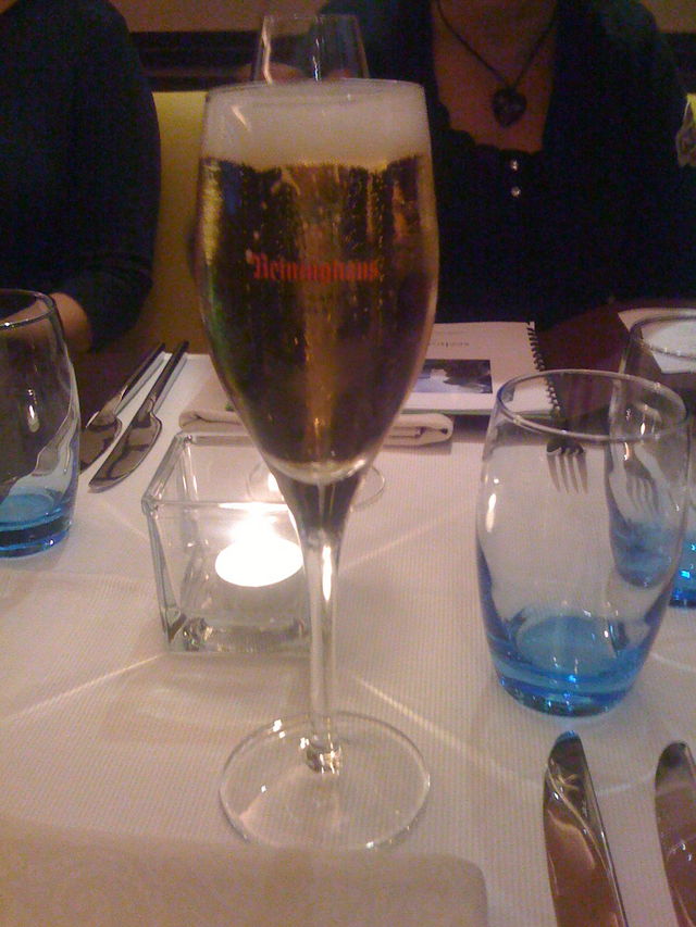 Gaybier in der Gaybar velden w�rthersee bier gay 