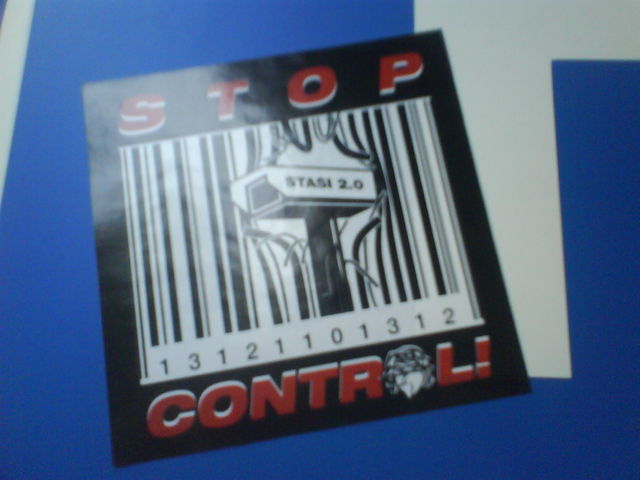 Stop Control! k�ln sticker streetart �berwachungstaat kamera 