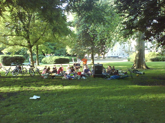 draussen zuhause r�merpark deutschland park fernseher polen em2008 draussen 