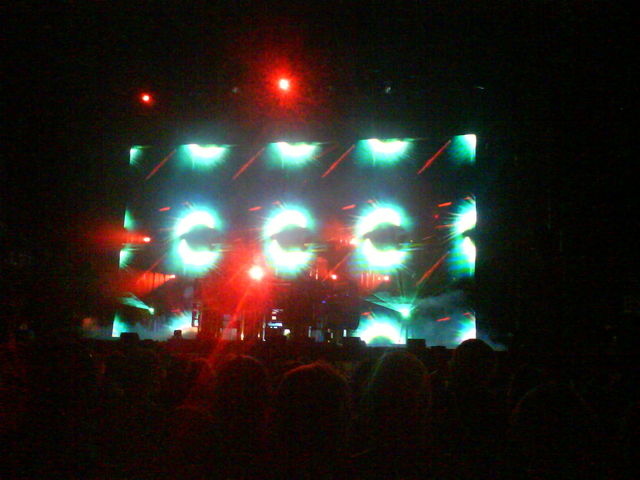 Visueller Overkill b�mm chemical_brothers visuals b�hne hurricane hurricane2008 