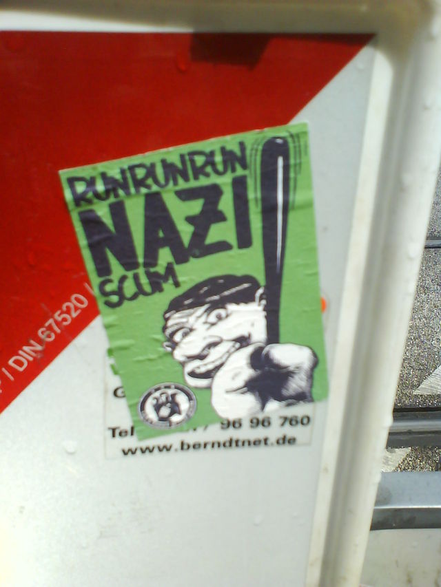 run run run nazi scum antifaschistisch scum kÃ¶ln nazi sticker run streetart 