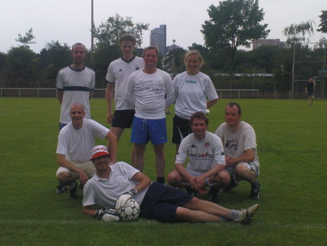 pokalsieger fu�ballturnier hammondcup p�nzli team fu�ball hammondbar turnier 