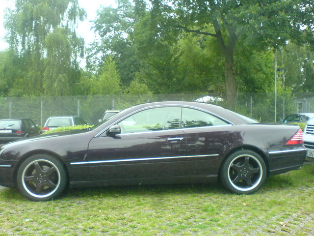 Neues vom Parkplatz I protzig mercedes pimp parkplatz vodafone 