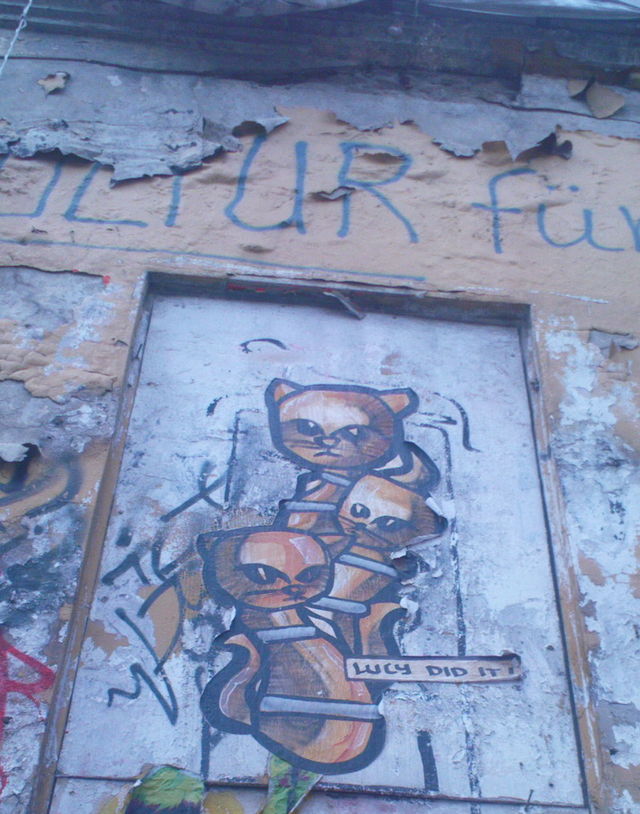 grimmige k�tzchen lucy streetart katzen k�tzchen hamburg schanze 