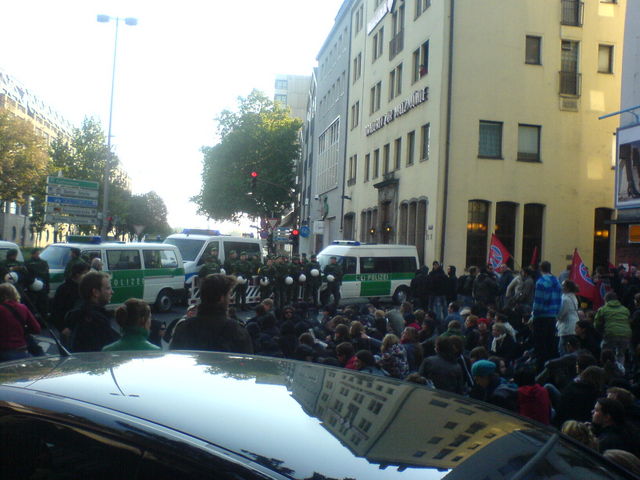 blockieren! schei_prokln keine_gewalt malzmhle kln heumarktschleife sitzen demo demonstration 