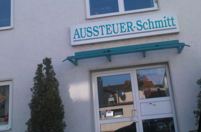 traditioneller einzelhandel aussteuer einzelhandel schild laden augsburg 