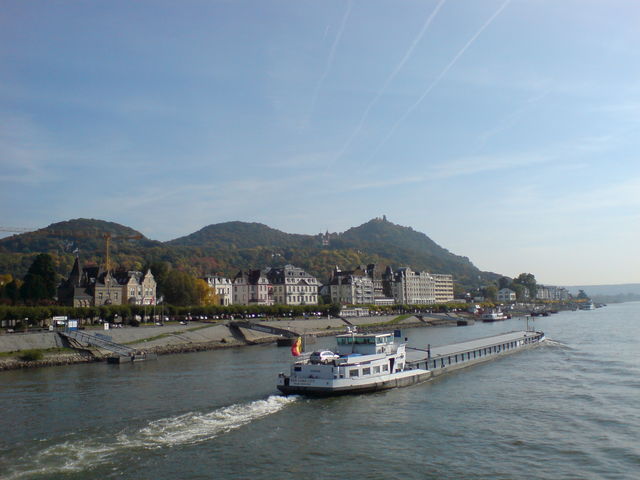 der rhein und so berge siebengebirge rhein k�nigswinter drachenfels 