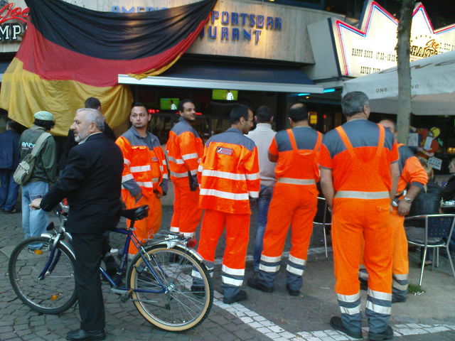 grell fu�ballfans orange grell em2008 